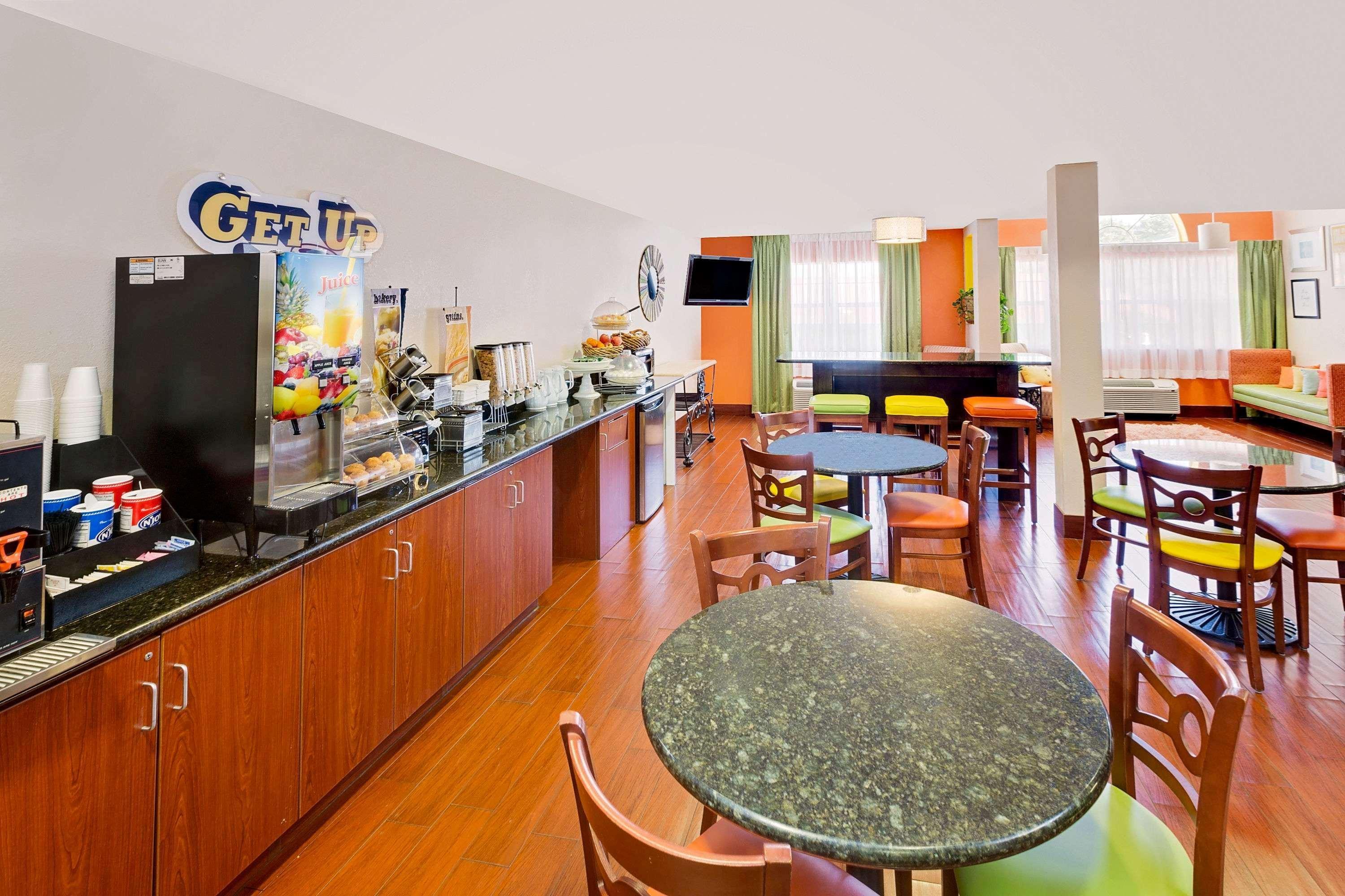 Microtel Inn & Suites By Wyndham Daphne Extérieur photo