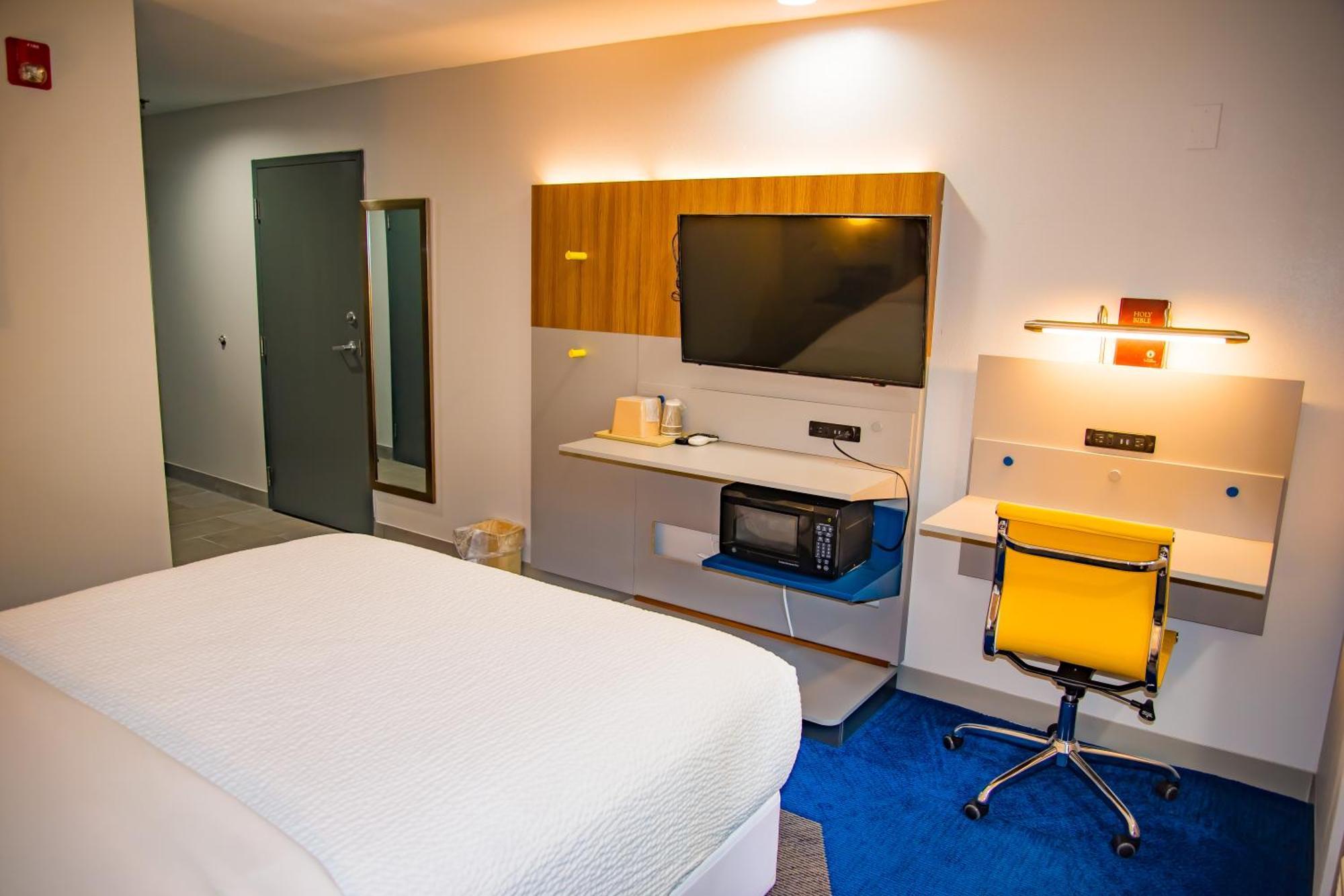 Microtel Inn & Suites By Wyndham Daphne Extérieur photo