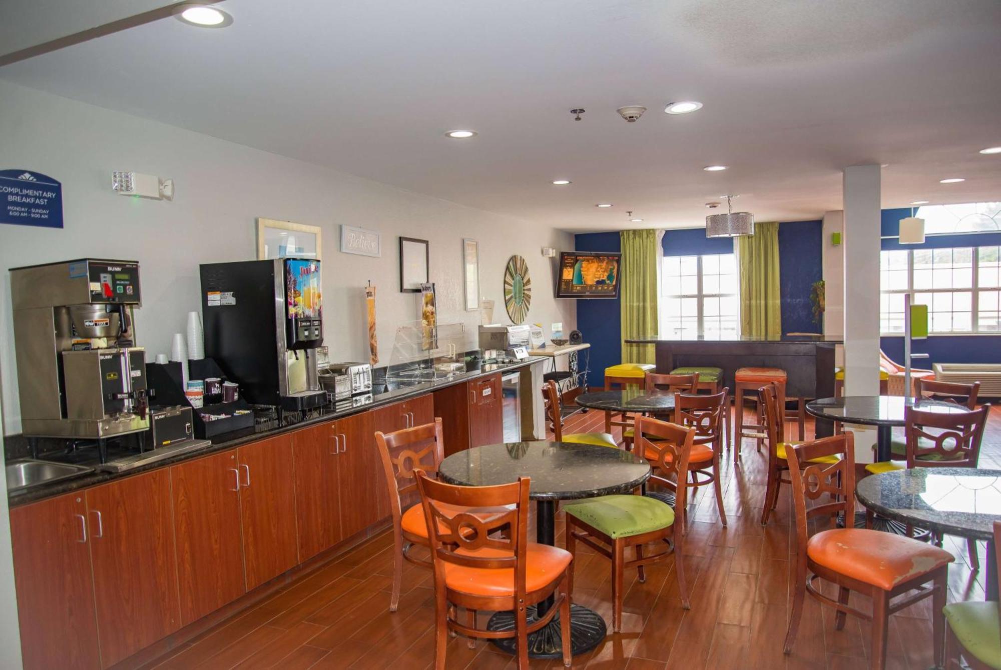 Microtel Inn & Suites By Wyndham Daphne Extérieur photo
